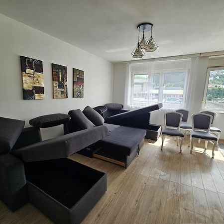Spacious And Modern Apartment In Town Center Konjic Exterior photo